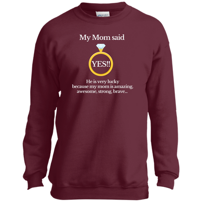 yes mom children black Youth Crewneck Sweatshirt
