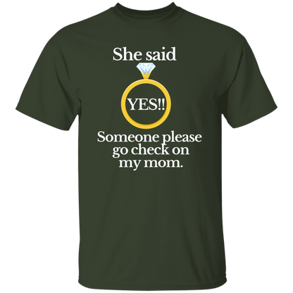 Yes check on mom black T-Shirt