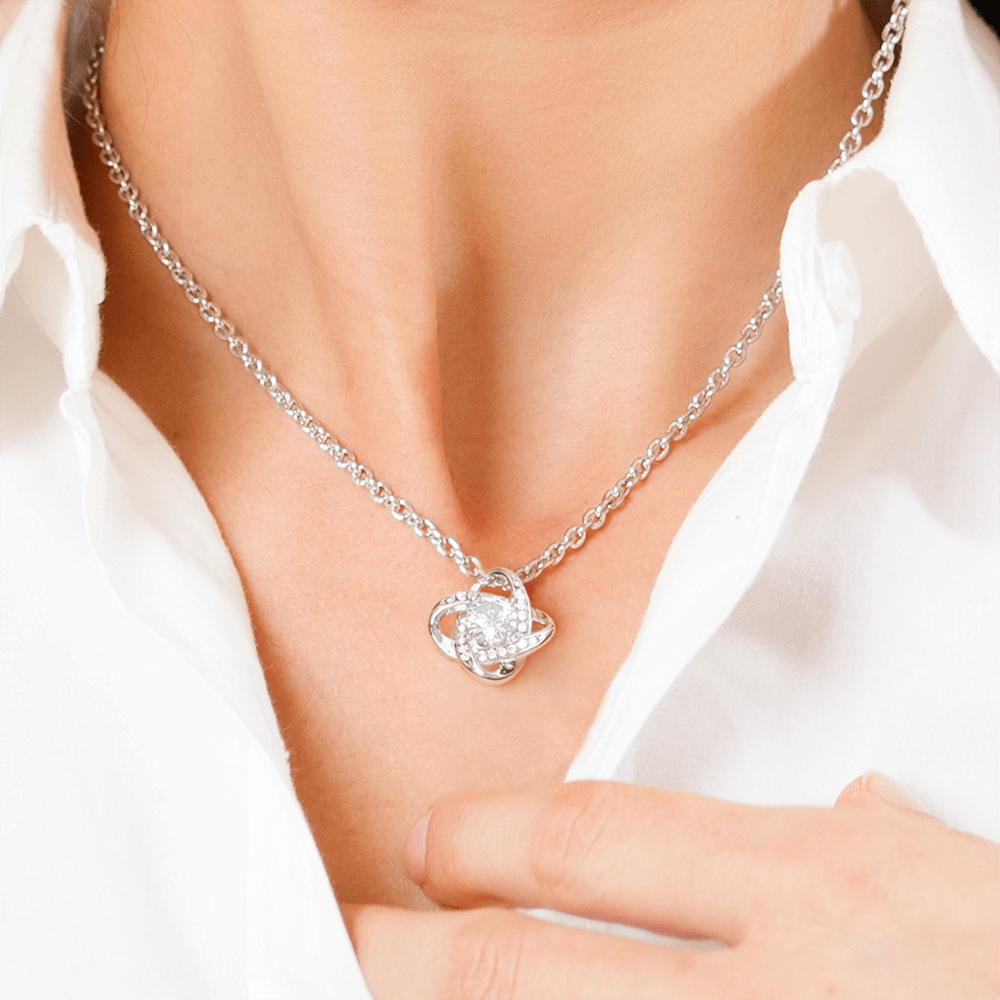 Love Knot Necklace Cousin - White message card